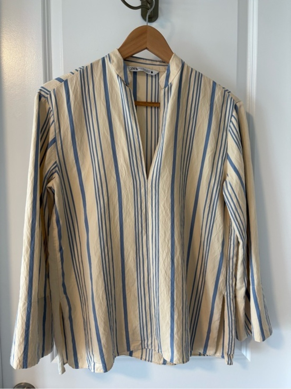 Zara Striped Flowing Blouse Cream Blue Split Neck XS